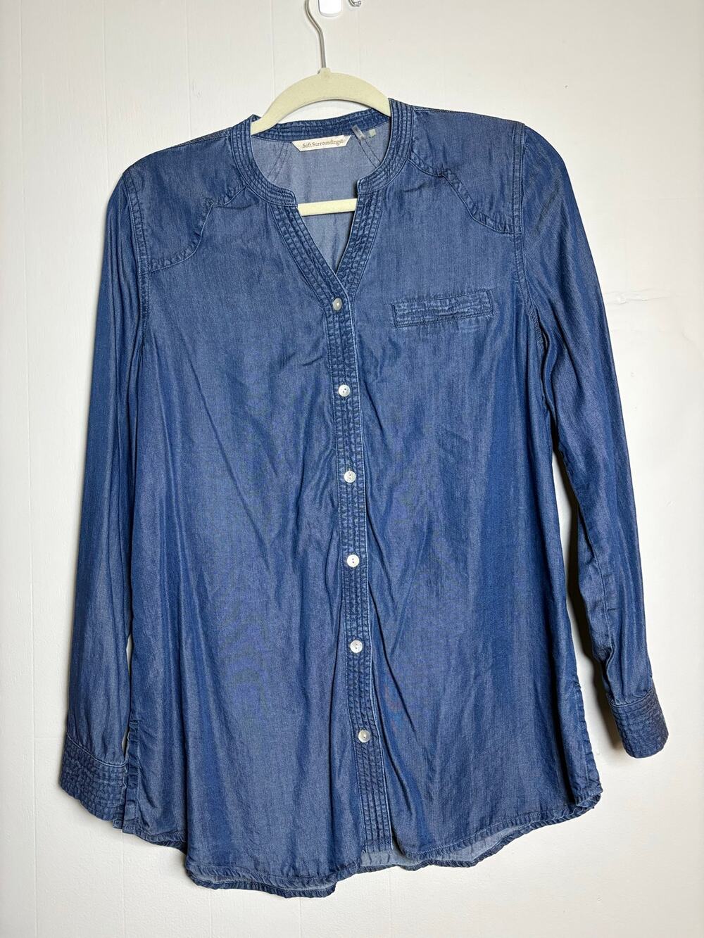 Soft Surroundings Petite Medium Chambray Lyocell Button Front Blouse